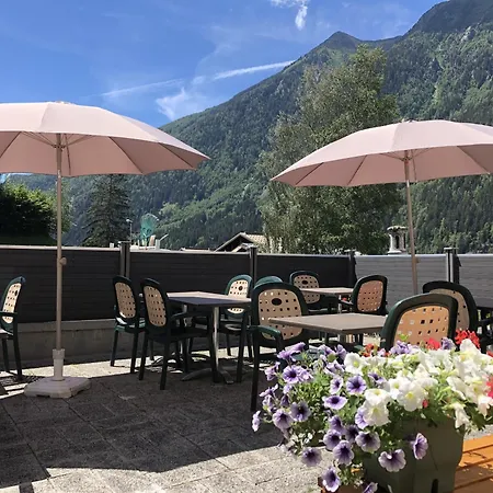 Alpenrose Chamonix-2